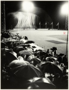 Honkbalstadion aan de Pim Mulierlaan bij avond tijdens de 3de Haarlemse Honkbalweek. NL-HlmNHA 54011805