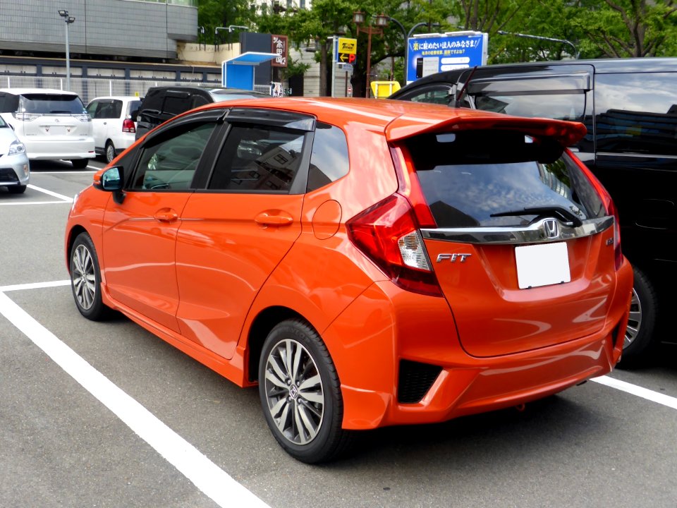 Honda FIT RS (GK5) rear