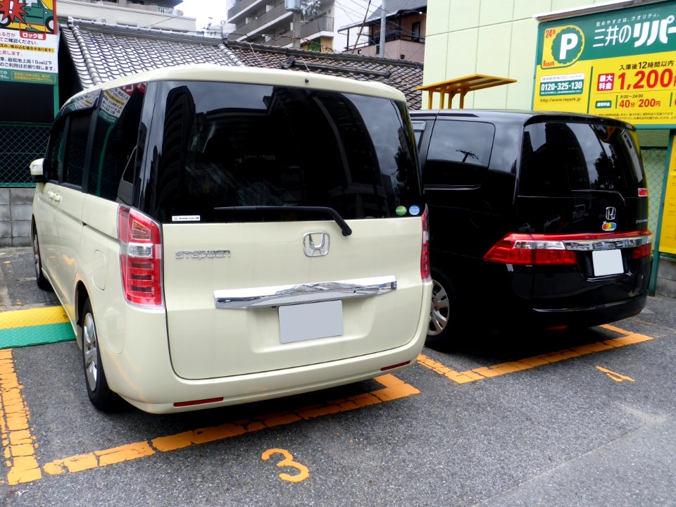 Honda STEPWGN (RG&RK) rear