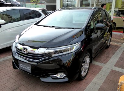 Honda SHUTTLE HYBRID Z (GP7) front