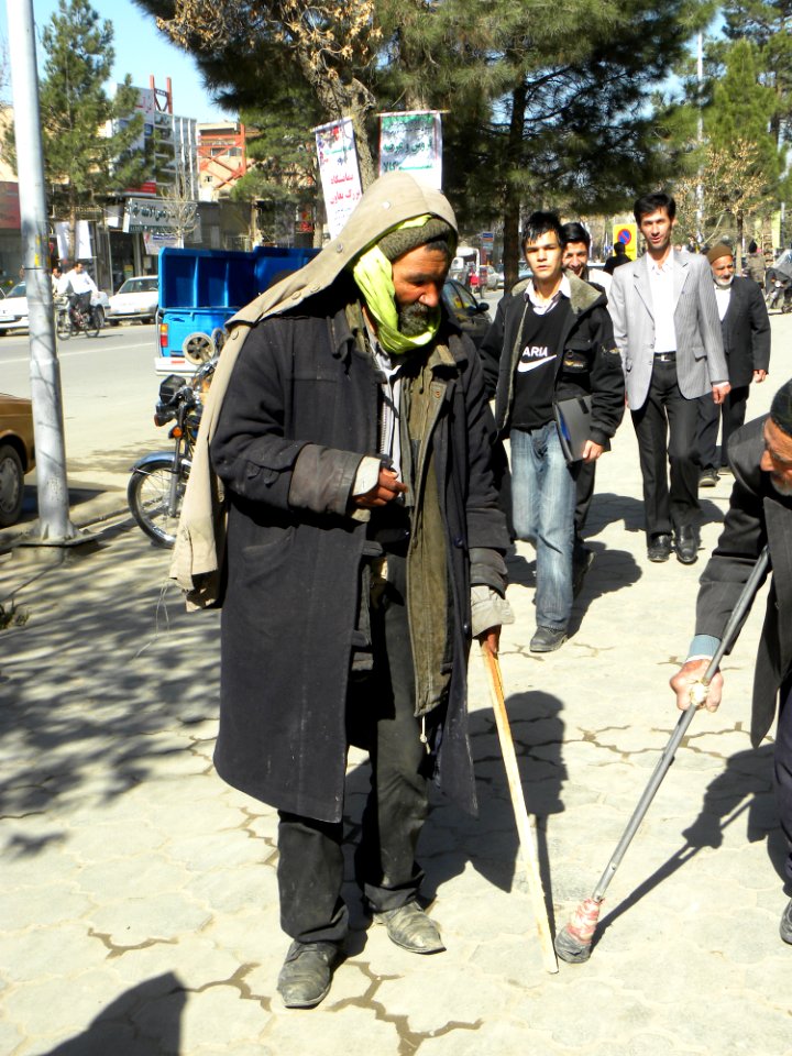 Homlesss men in Nishapur 5