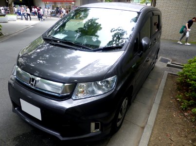 Honda FREED Spike HYBRID JUST SELECTION (GP3) front