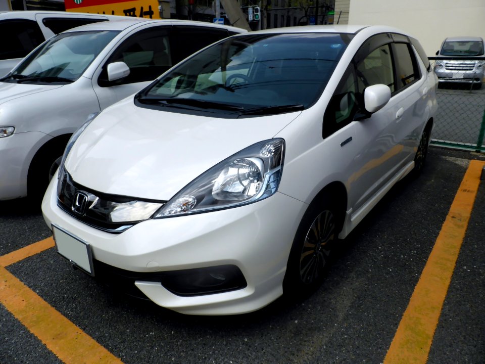 Honda FIT SHUTTLE HYBRID Smart Selection (GP2) front