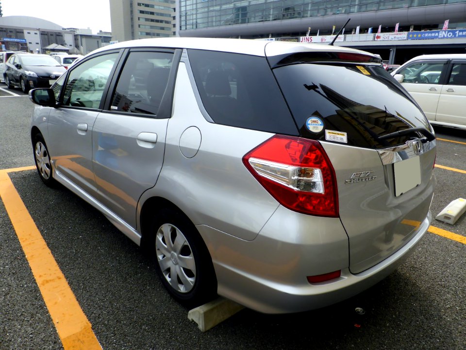 Honda FIT SHUTTLE 15X Cool Edition (GG7) rear