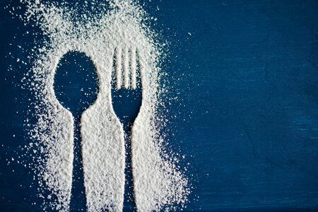Icing sugar silhouette eat