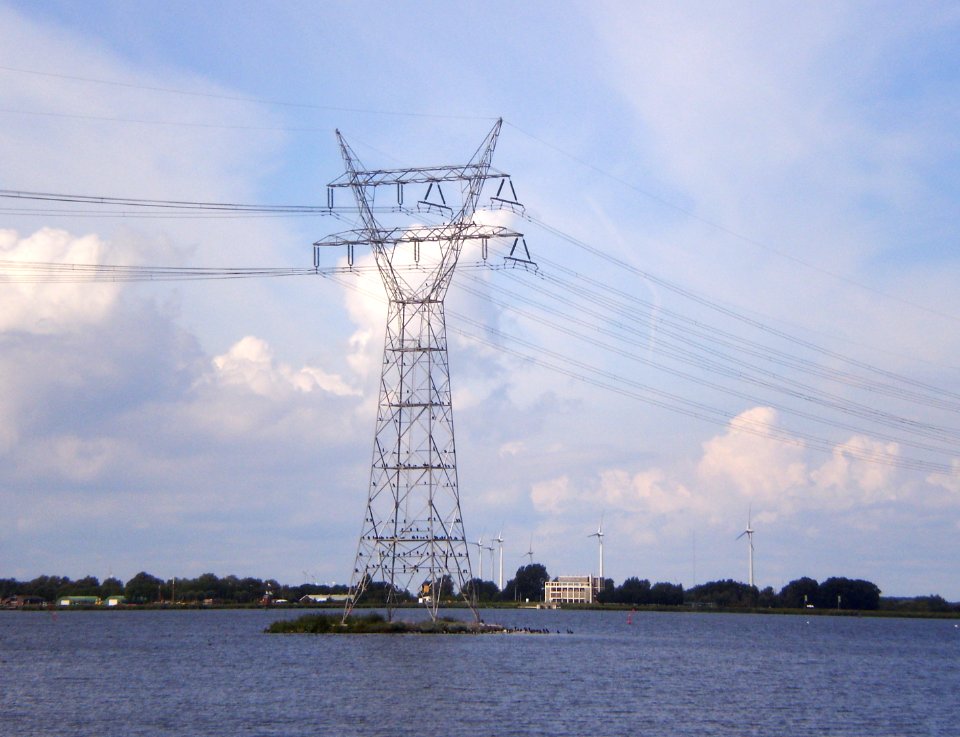 Hoogspanningsmast Veluwemeer