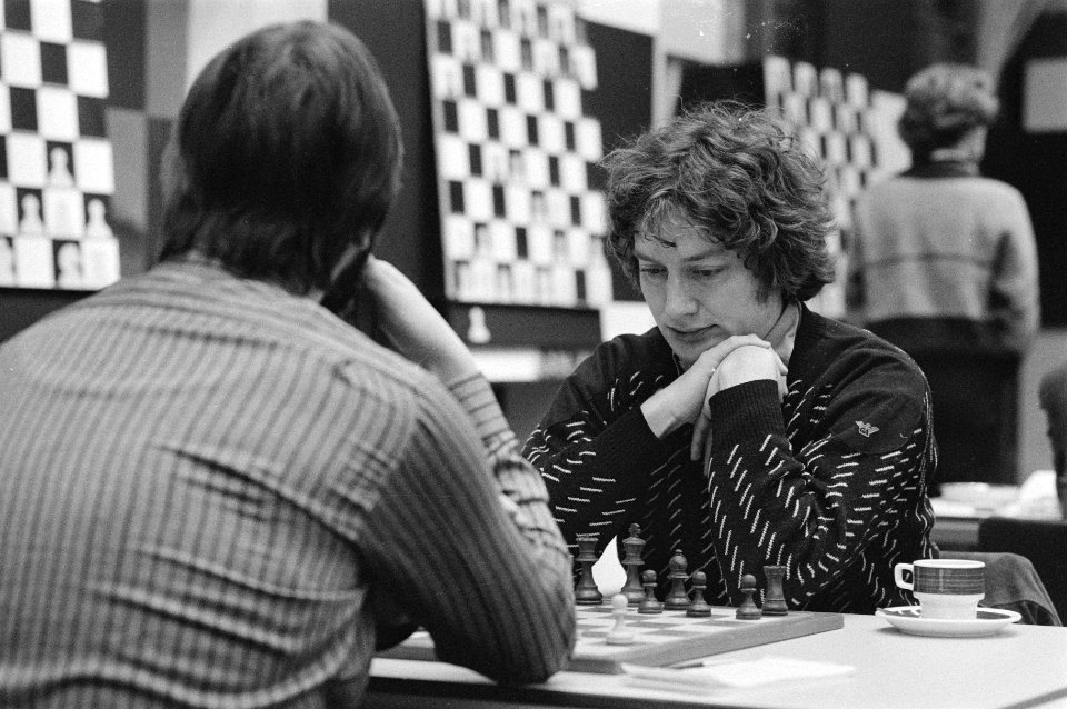 Hoogovensschaaktoernooi, 5e ronde koploper Jan Timman speelde tegen Van der Wie, Bestanddeelnr 933-2121