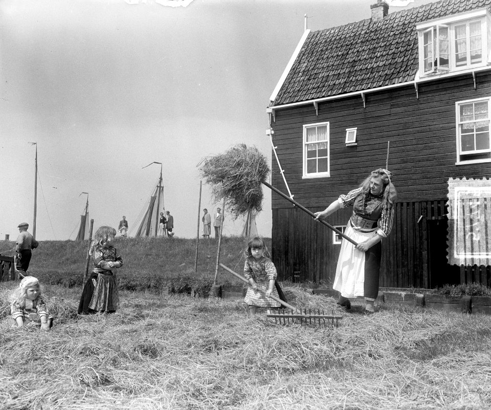 Hooitijd op eiland Marken, Bestanddeelnr 905-7745