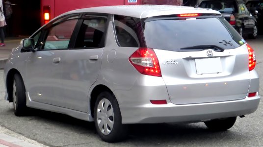 Honda FIT SHUTTLE 15X rear (cropped)