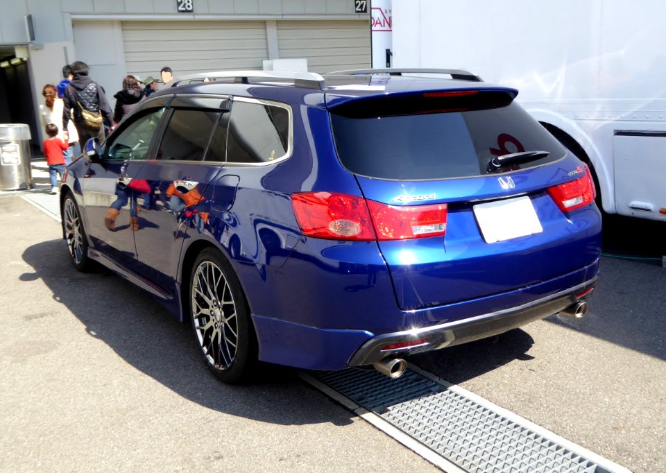 Honda Accord Tourer Type S (DBA-CW2) rear
