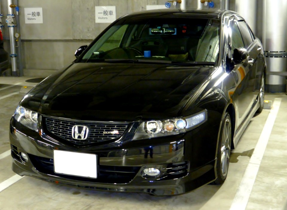 Honda Accord euro-R (CL7) front