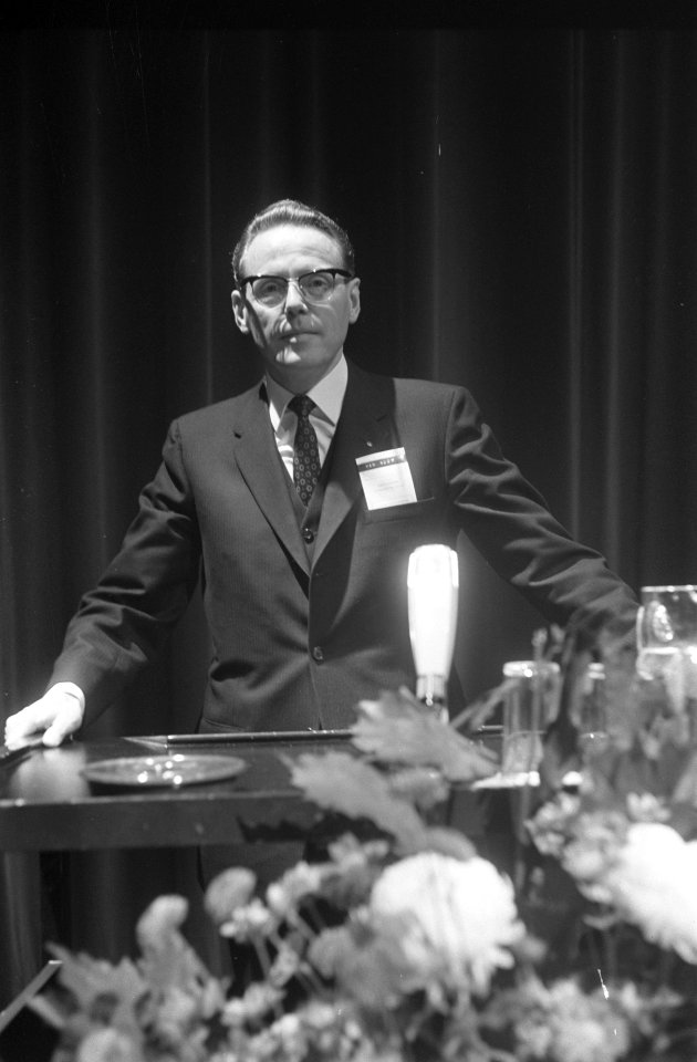 Horecafcongres in RAI, opdracht Hotel Revue heer Goor (voorzitter), Bestanddeelnr 921-9501