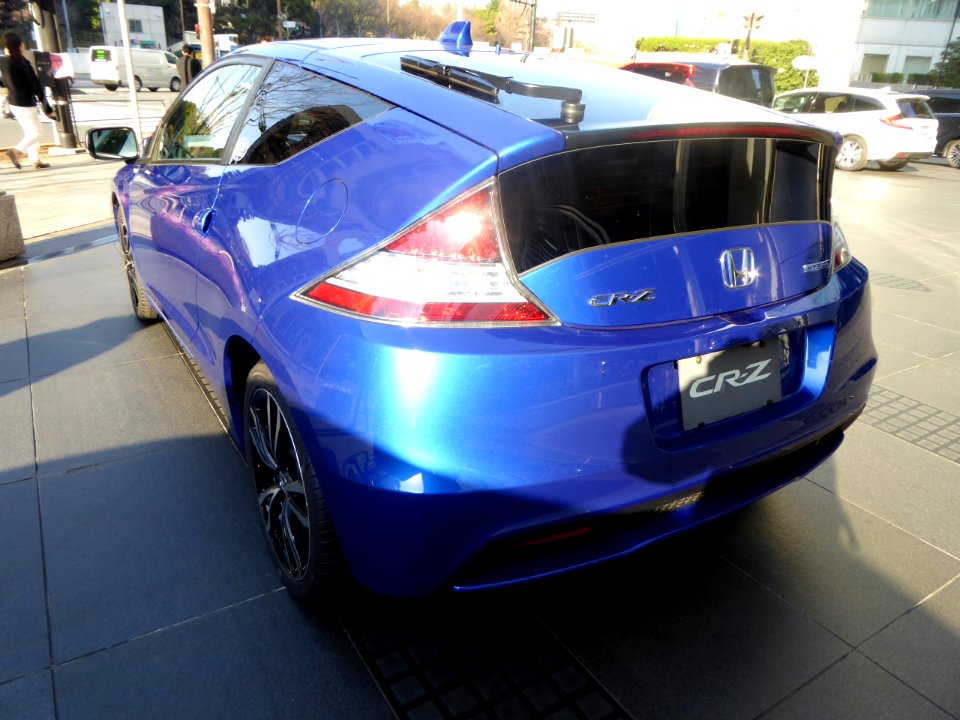 Honda CR-Z α・Dressed Label III (ZF2) rear