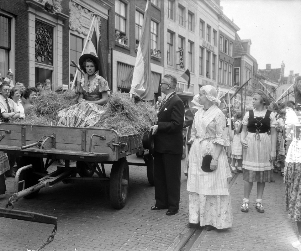 Hooikoningin van Bolsward (Friesland), Bestanddeelnr 905-8147