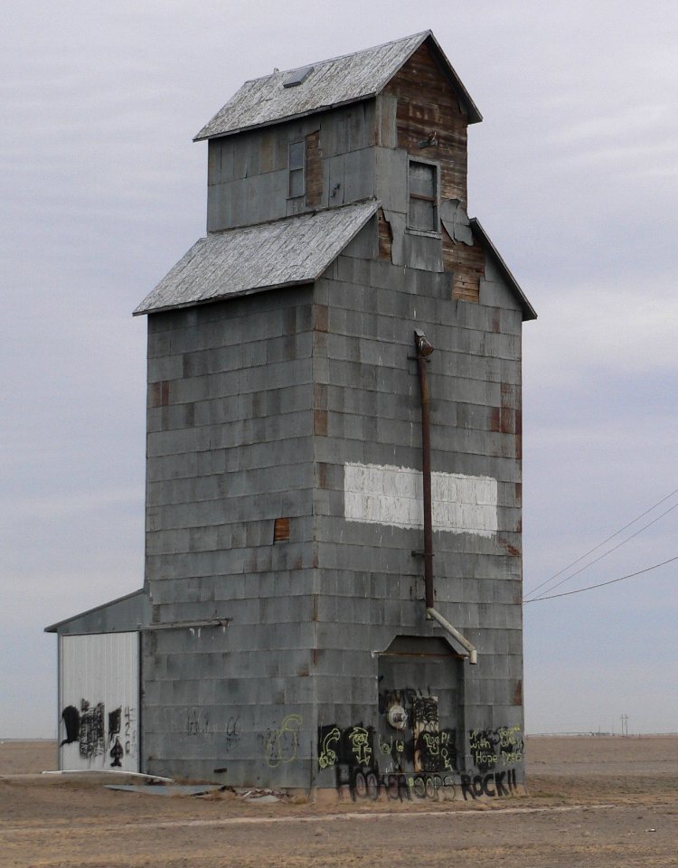Hooker Woodframe Grain Elevator from SW 2