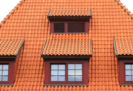 Tiles windows orange window