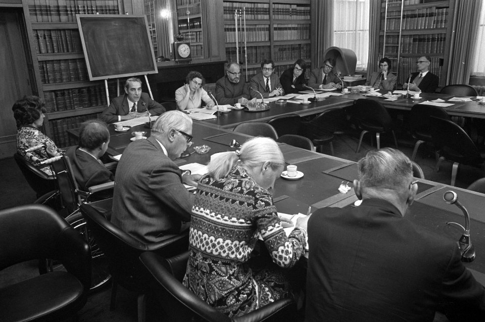 Hoorzitting over verhoging kijk en luistergelden in gebouw Tweede Kamer, Bestanddeelnr 925-9825