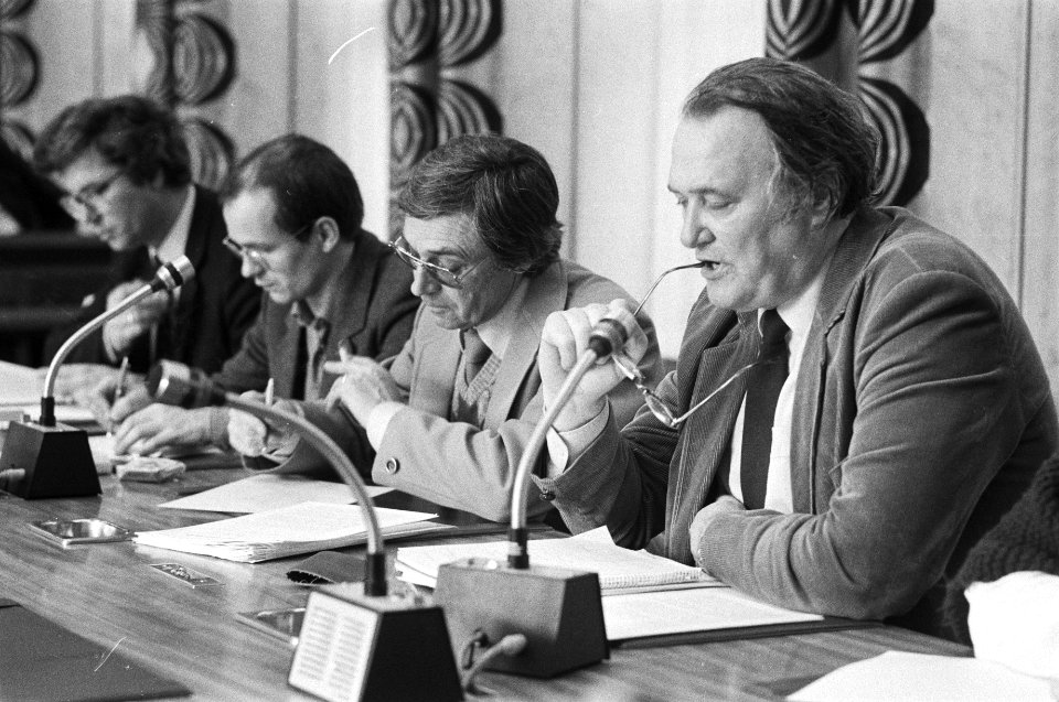 Hoorzitting van kamercommissie Sociale Zaken met betrekking tot ziektewet. 6a.7a, Bestanddeelnr 932-0488