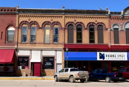 Hooper, Nebraska W side Main betw Fulton-Elk