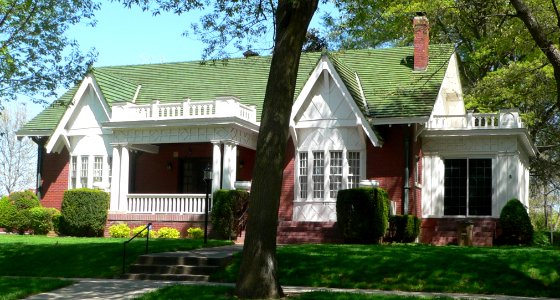 Horan house (Atchison KS) from WSW 1