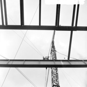 Hoogste punt Rotterdamse concertgebouw, overzicht plechtigheid, Bestanddeelnr 916-4084