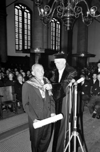 Hoogleraren, onderscheidingen, eredoctoraten, universiteiten, kerken, Mulia, T.S, Bestanddeelnr 919-7040