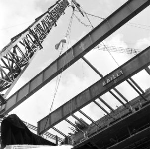 Hoogste punt Rotterdamse concertgebouw, overzicht plechtigheid, Bestanddeelnr 916-4092