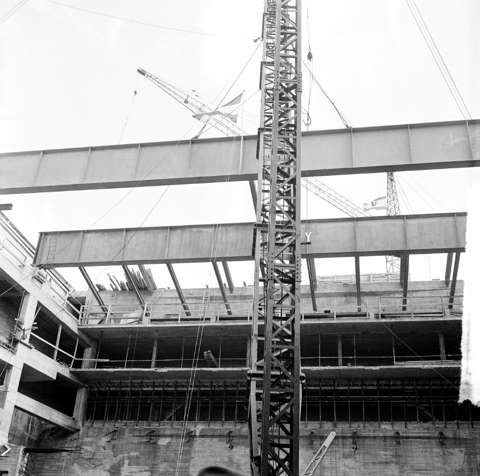 Hoogste punt Rotterdamse concertgebouw, overzicht plechtigheid, Bestanddeelnr 916-4091