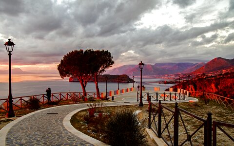 Noon calabria italy photo