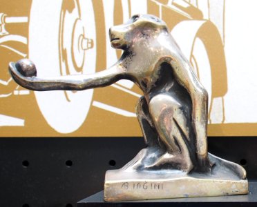 Hood ornament, Cité de l'Automobile photo 02