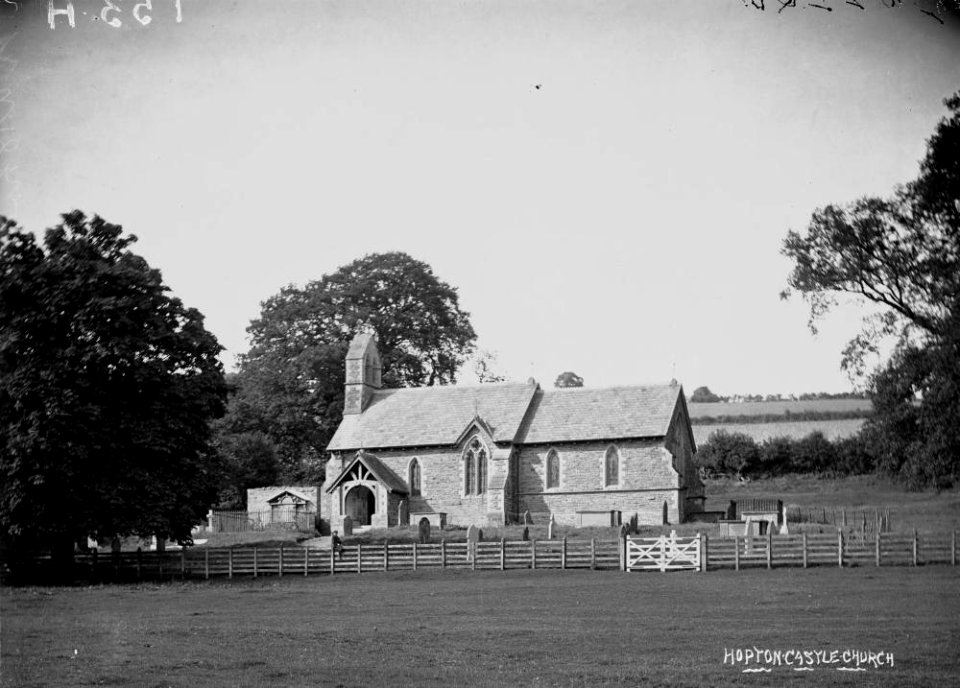 Hopton Castle church (1294886)