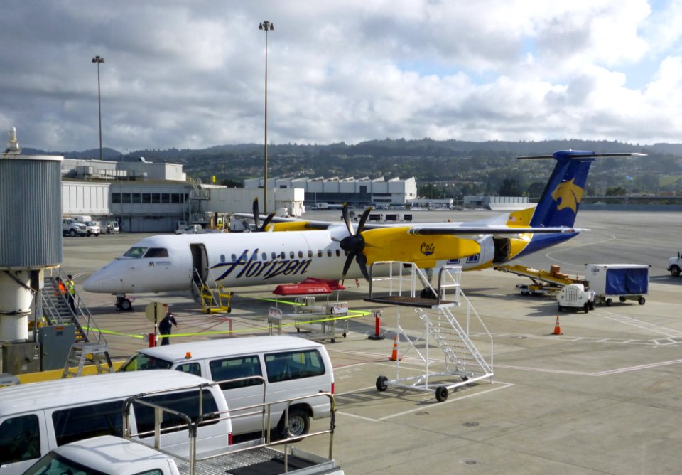 Horizon dhc8402q dash n403qx