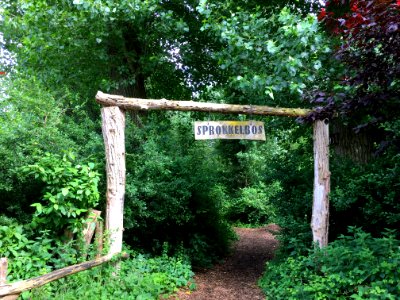 Ingang van het Sprokkelbos van Park Lingezegen in Lent (Nijmegen-Noord)