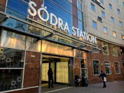 Ingång till Södra Station december 2016 bild 1 photo