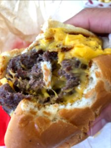 In-n-Out Burger Half-Eateb