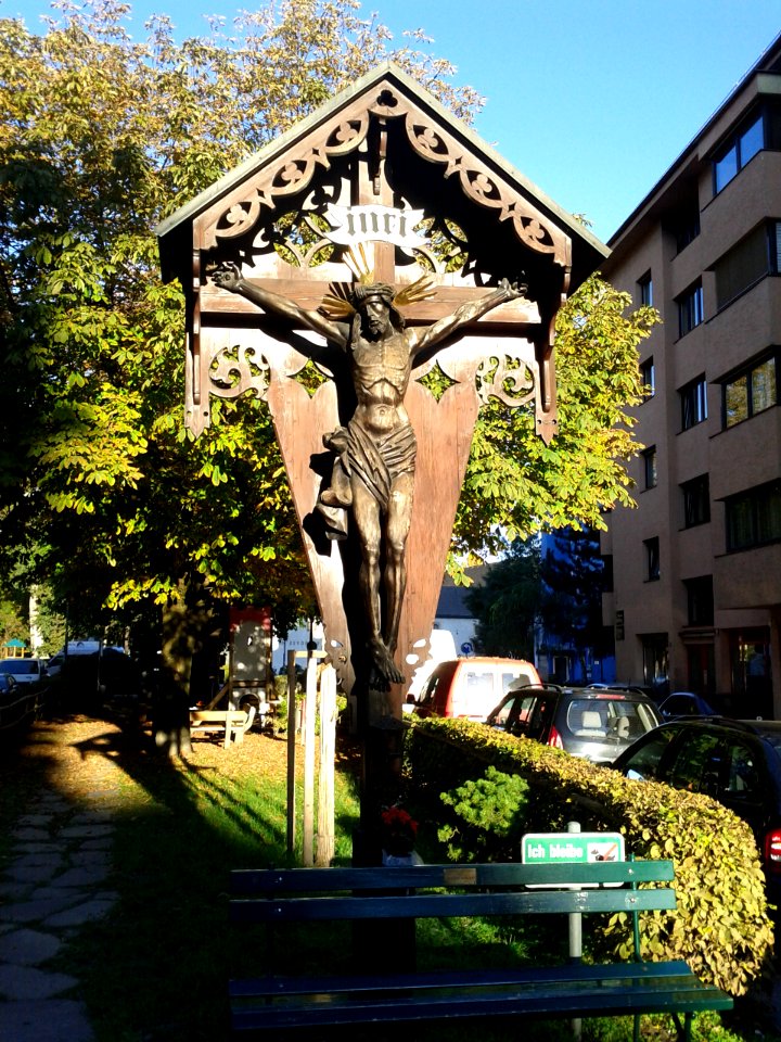 Innsbruck-Jahnstr-Kruzifix