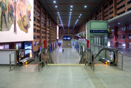 Innsbruck Hauptbahnhof innen