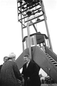 Ingebruikstelling Bevrijdingscarillon, de klokkenstoel op Plein 1940-1945 te Ams, Bestanddeelnr 912-4521