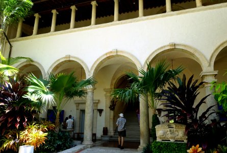 Inner Court - Vizcaya Museum and Gardens - Miami, Florida - DSC08457