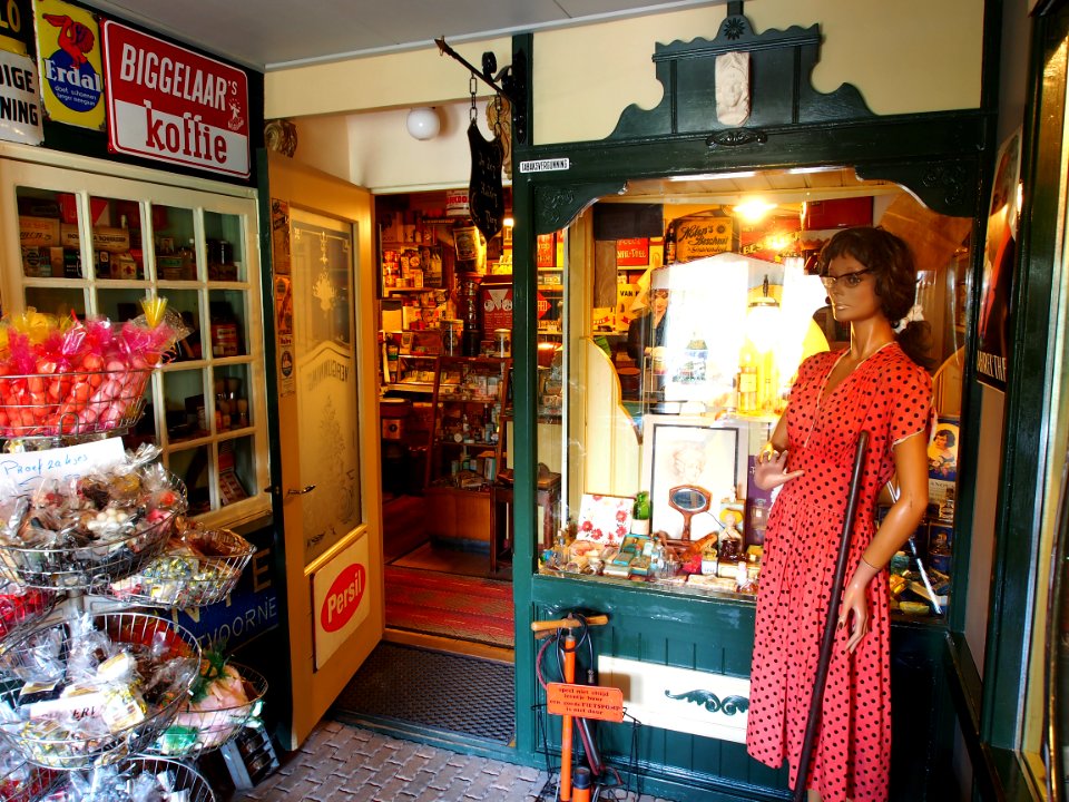 Ingang kruidenierswinkel