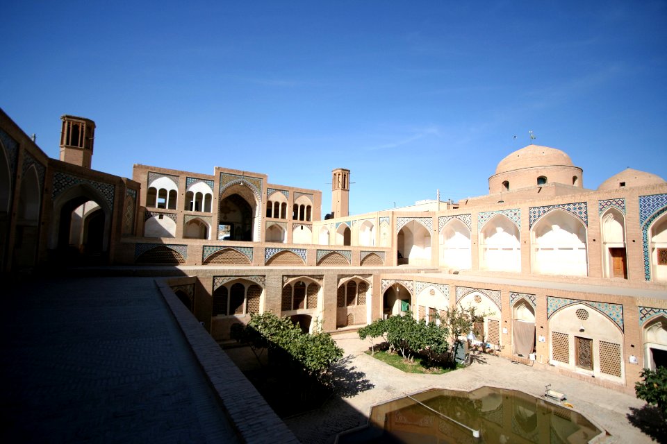 Inner courtyard of Agha Bozorg Mosque in Kashan, Iran 02