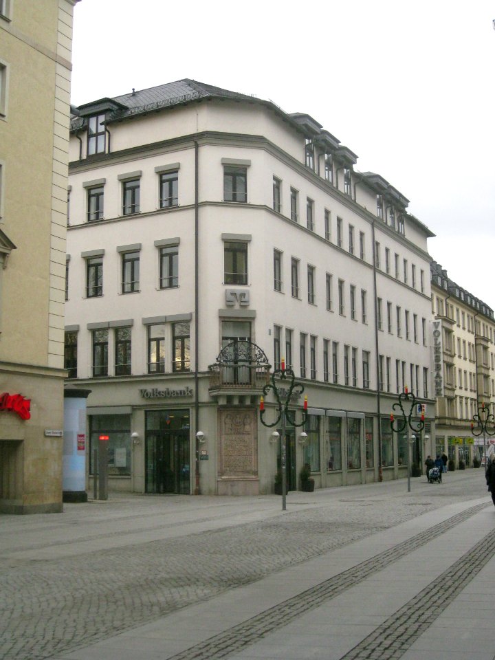 Innere Klosterstraße 15, 17