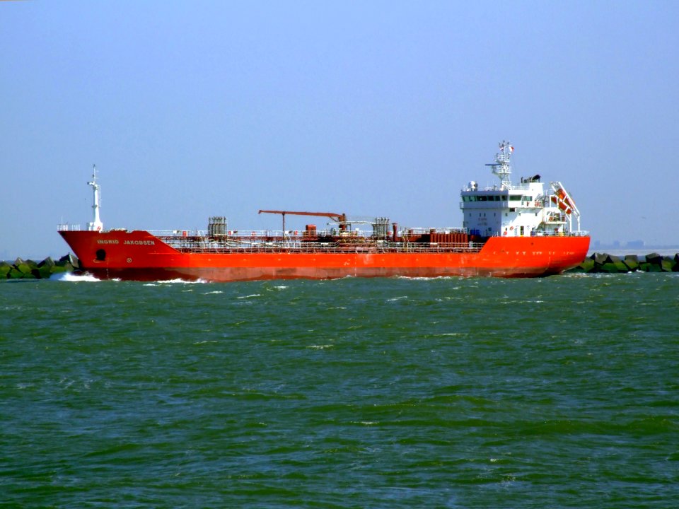 Ingrid Jakobsen 9367217 leaving Port of Rotterdam, Holland 19-Apr-2007
