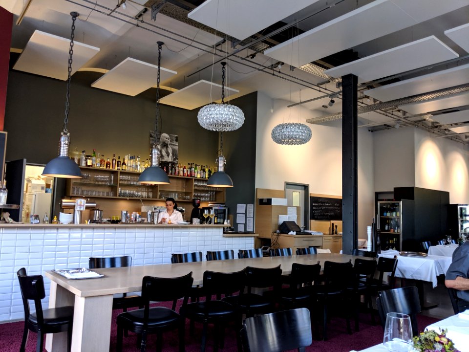 Innenansicht des Restaurants Trattoria Egeria in Tübingen