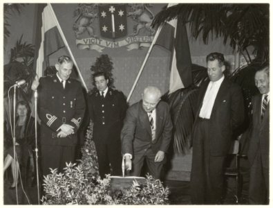 Ingebruikneming van de brandweerkazerne na een grote verbouwing. NL-HlmNHA 54008645