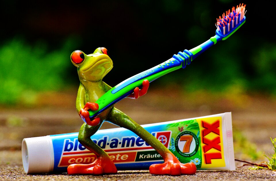 Brushing teeth hygiene clean