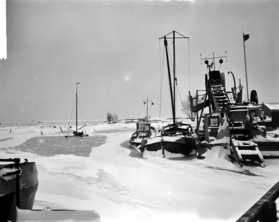 Ingesneeuwd Monnikendam, de Gouwzee, Bestanddeelnr 914-6708