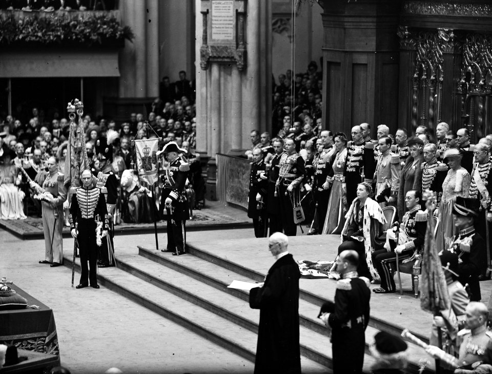 Inhuldiging koningin Juliana. Plechtigheid in de Nieuwe Kerk te Amsterdam (volgn, Bestanddeelnr 900-0177