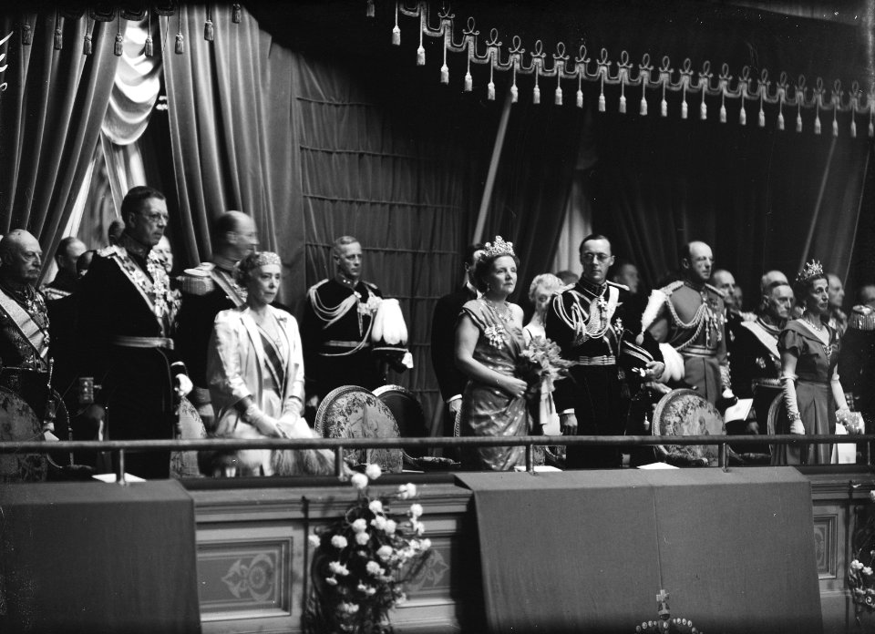 Inhuldiging koningin Juliana. Officieel slot van de feestweek. Gala-concert in h, Bestanddeelnr 900-0246