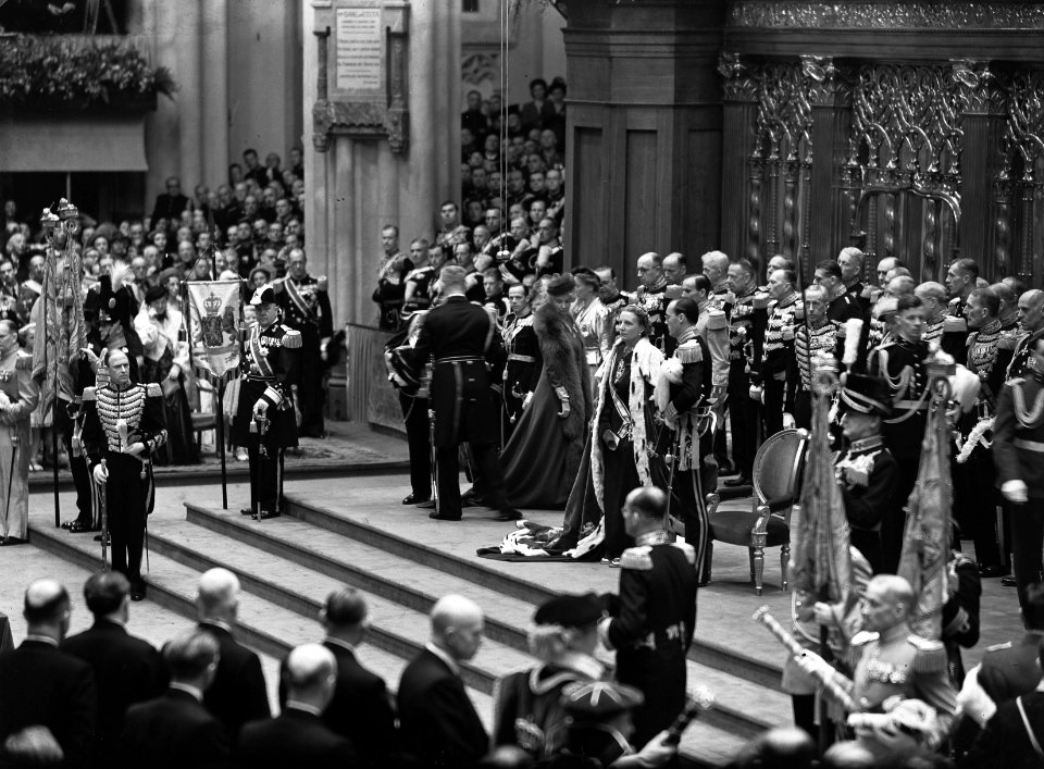 Inhuldiging koningin Juliana. Plechtigheid in de Nieuwe Kerk te Amsterdam (volgn, Bestanddeelnr 900-0266